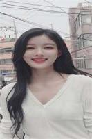 穿成女配三岁崽,靠败家带飞全家