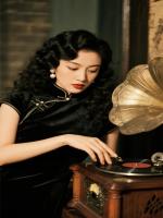 游客在苗寨闹事，殊不知我是苗族圣女