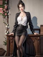 给初恋奶奶举行葬礼后,她疯了